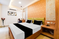 OYO 835663 Hotel Drishti Grand