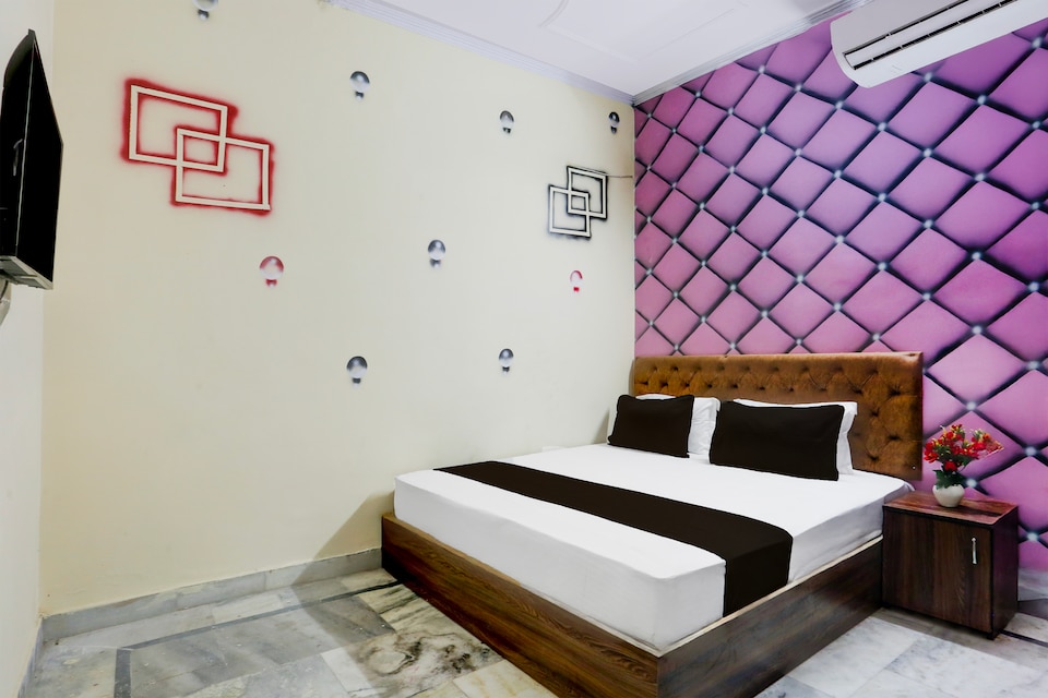 Hotel O S Empire , Faridabad, Faridabad