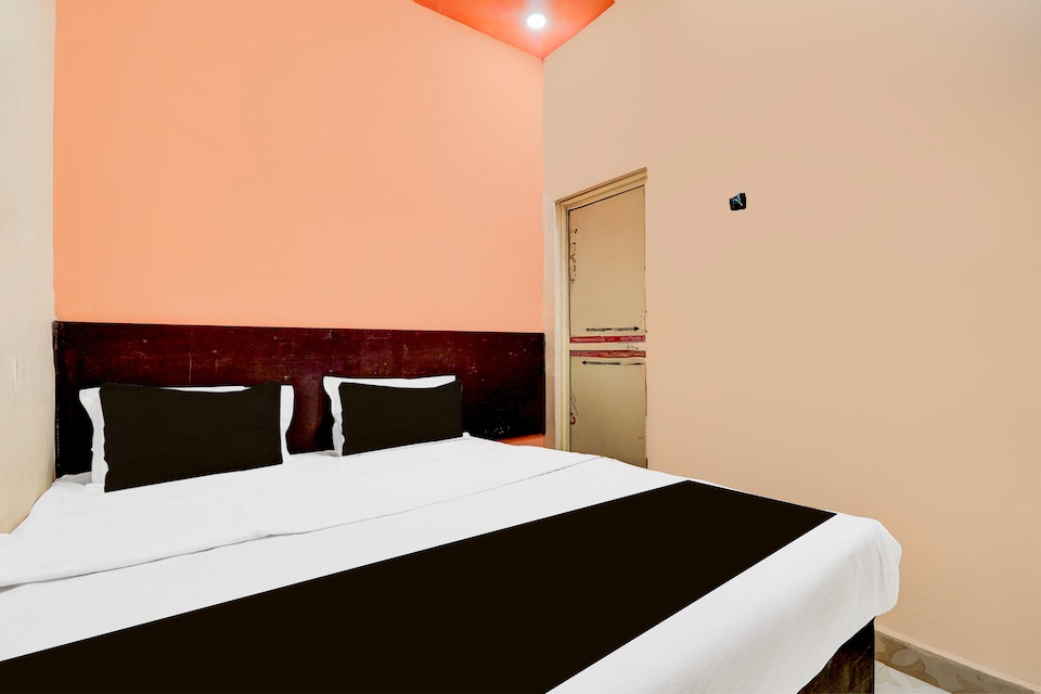 SPOT ON Town Inn, Lashkar, Gwalior