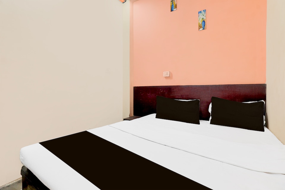 SPOT ON Town Inn, Lashkar, Gwalior