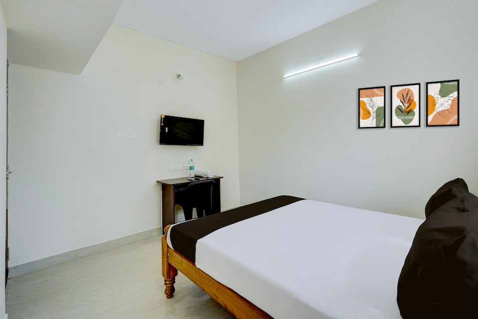 Hotel O Eswar Guest House Padur, OMR Chennai, Chennai