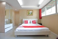 OYO Diamond Residence Silom