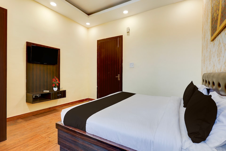 Hotel O Partapur Railway Station Formerly Oak Tree, Meerut, Meerut