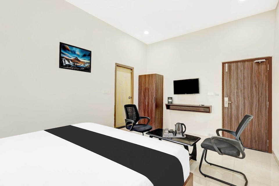 Townhouse Dabagardens Near Railway Station, Transit Vizag, Visakhapatnam