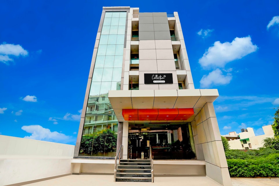 [Day Stay - 8 AM to 8 PM] Collection O Agra TDI Mall, Fatehabad Road, Agra