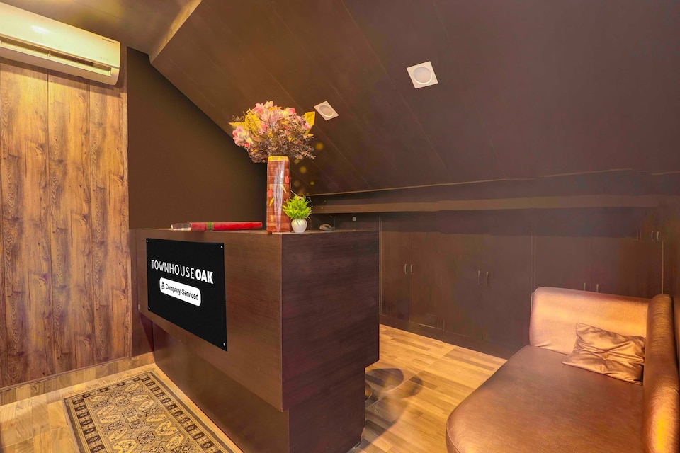 [Day Stay - 12 Hrs Slot : 8 AM to 8 PM] Collection O Awas Vikas Kalyanpur, IIT Kanpur, Kanpur