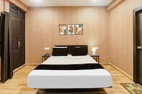 [Day Stay - 12 Hrs Slot : 8 AM to 8 PM] Townhouse Oak Awas Vikas Kalyanpur