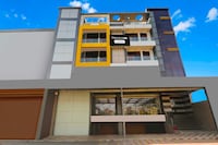 [Day Stay - 12 Hrs Slot : 8 AM to 8 PM] Collection O Awas Vikas Kalyanpur