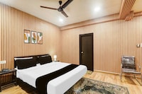 [Day Stay - 12 Hrs Slot : 8 AM to 8 PM] Townhouse Oak Awas Vikas Kalyanpur