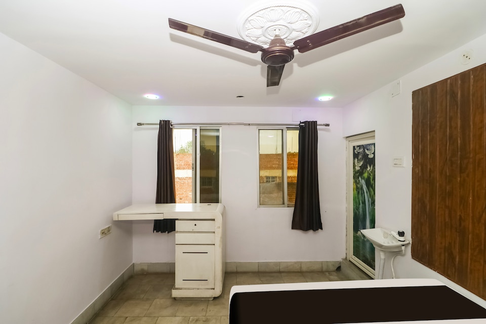 Hotel O Galaxy Inn, Mango Jamshedpur, Jamshedpur