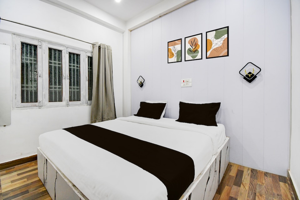 Hotel O The White House , Sigra, Varanasi