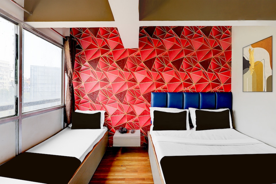 HOTEL O KING PALACE, SG Highway Ahmedabad, Ahmedabad