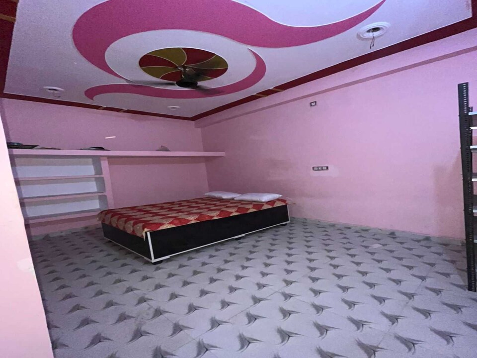 SPOT ON Black Stone Hotel & Restaurant, Phulpur, Phulpur 