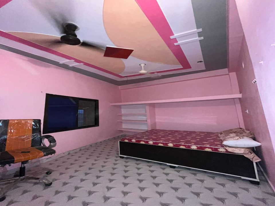 SPOT ON Black Stone Hotel & Restaurant, Phulpur, Phulpur 