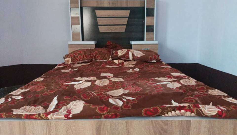 SPOT ON Dheeraj Residancy , Salon, Salon