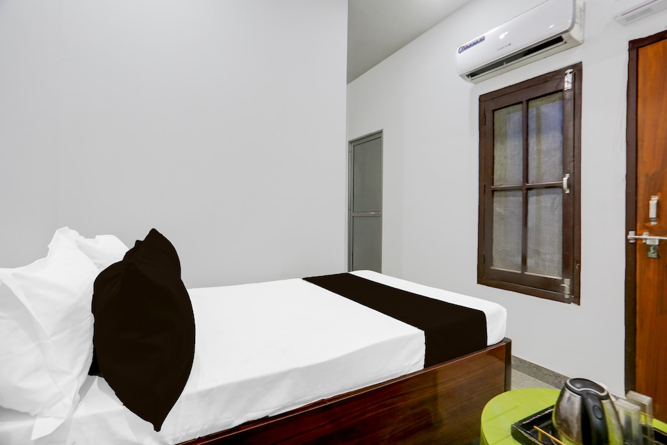 SPOT ON Hotel Royal Inn, ISBT Kashipur, Kashipur