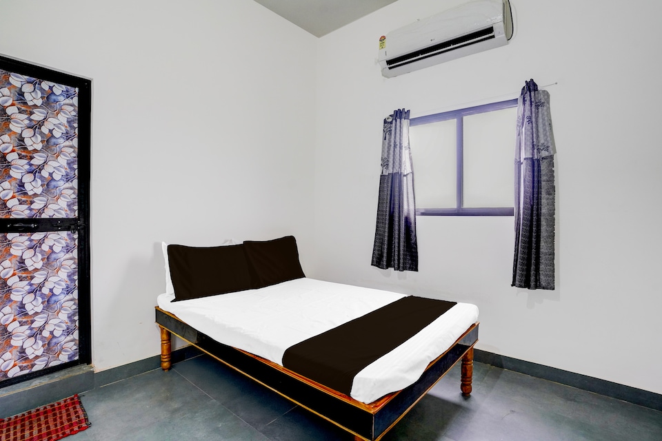 SPOT ON The Era Hotel, Saoner, Nagpur