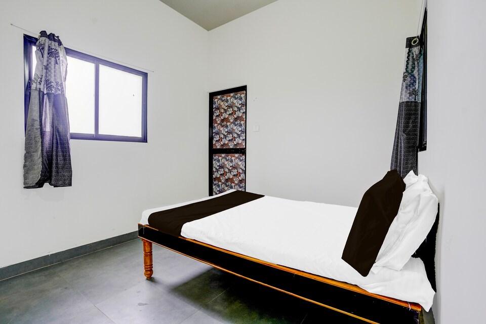 SPOT ON The Era Hotel, Saoner, Nagpur