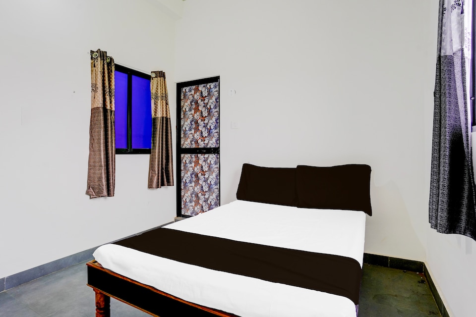 SPOT ON The Era Hotel, Saoner, Nagpur