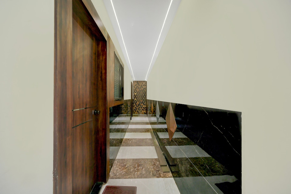SPOT ON Hare Krisna Home Stay , Hamidia Road Bhopal, Bhopal