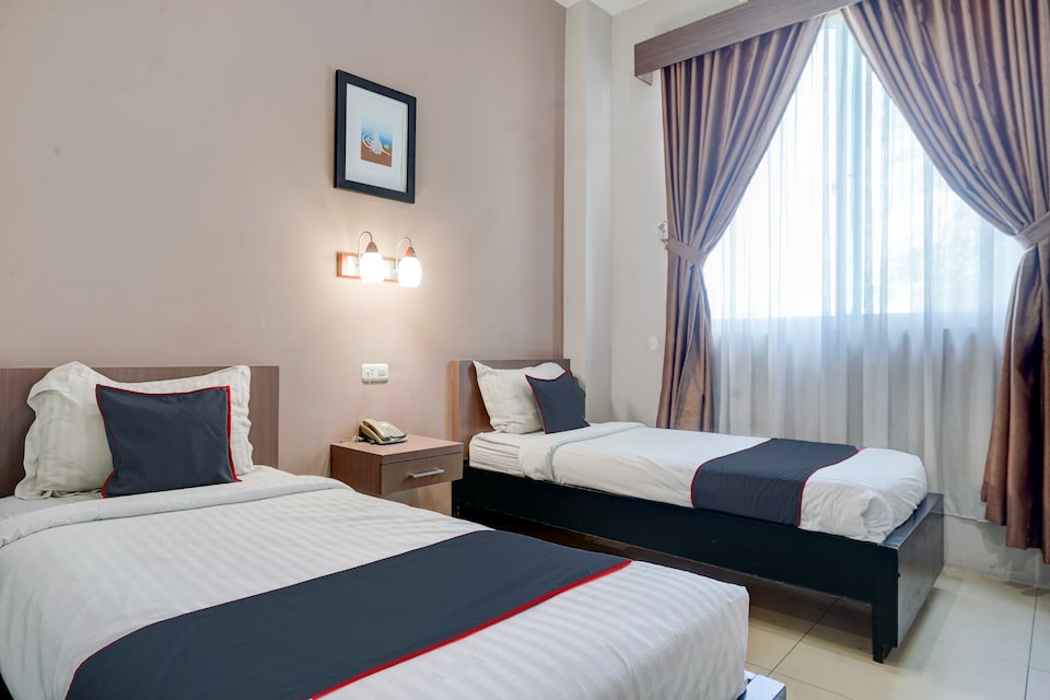 Townhouse Oak Padang near RTH Imam Bonjol formerly Bunda Hotel, Padang Kota, Padang