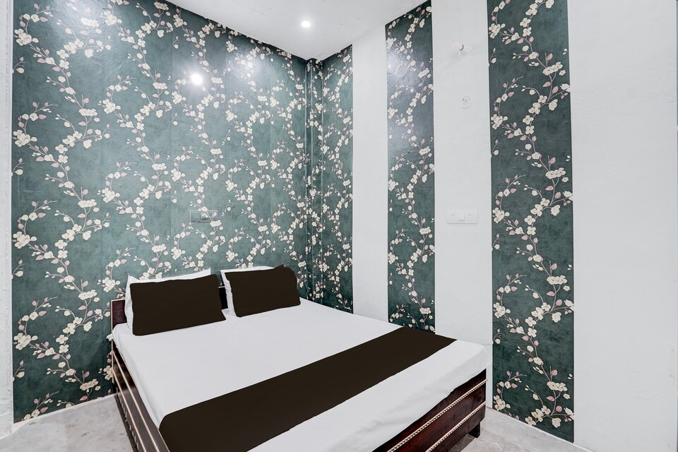 Hotel O Star Inn , Vikas Nagar Lucknow, Lucknow