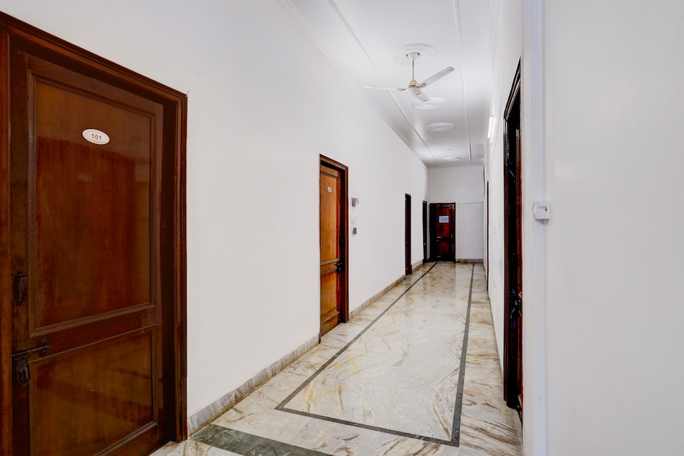 Hotel O Ujjawal Bhawan Formerly Anmol Residency, GMS Road Dehradun, Dehradun