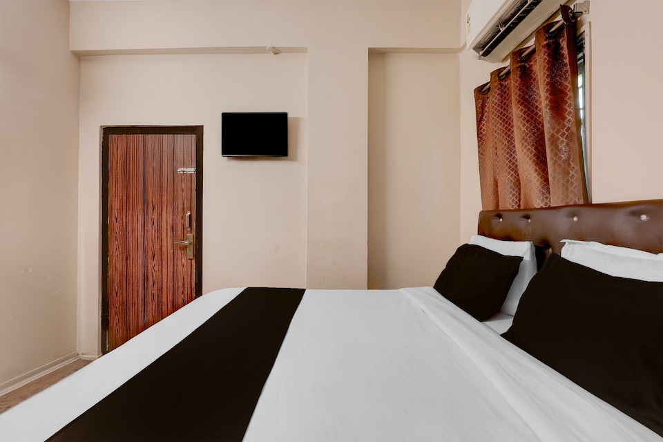 Hotel O Kandrika Highway Road Vijayawada Formerly Akshaya Heights, Mahanadu Extension VIjayawada, Vijayawada