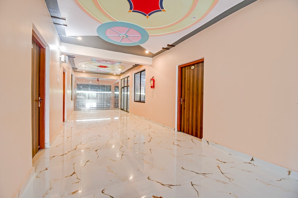 Hotel O Rahul Inn, Rambagh Allahabad, Prayagraj