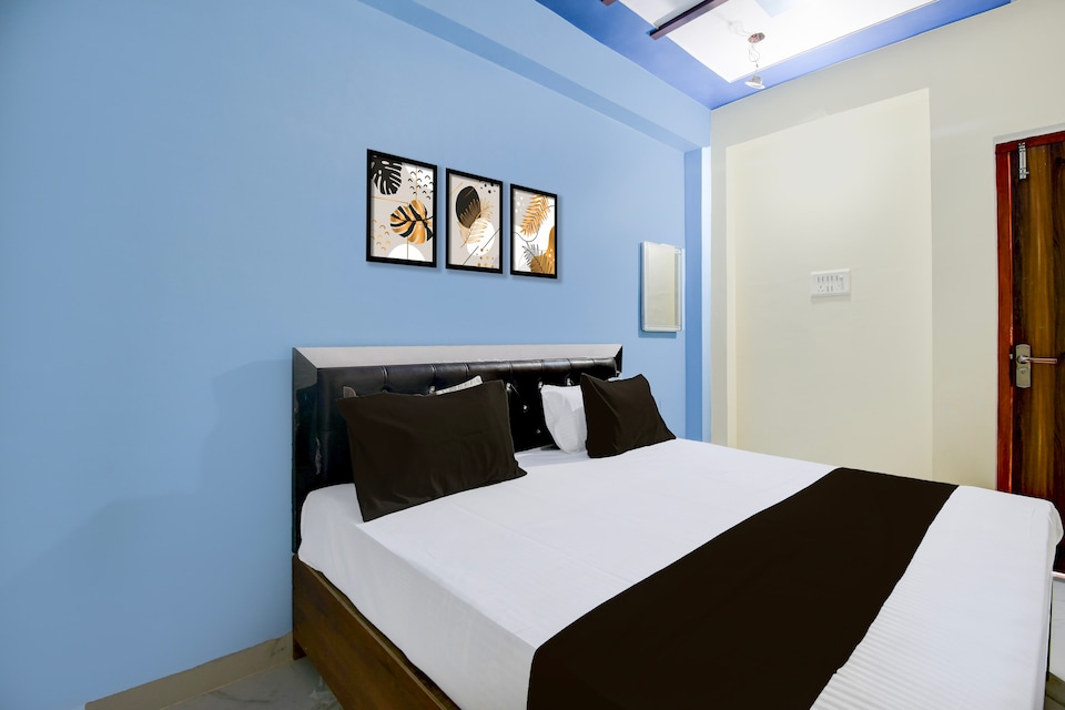 SPOT ON Hotel Rahul Inn, Rambagh Allahabad, Prayagraj