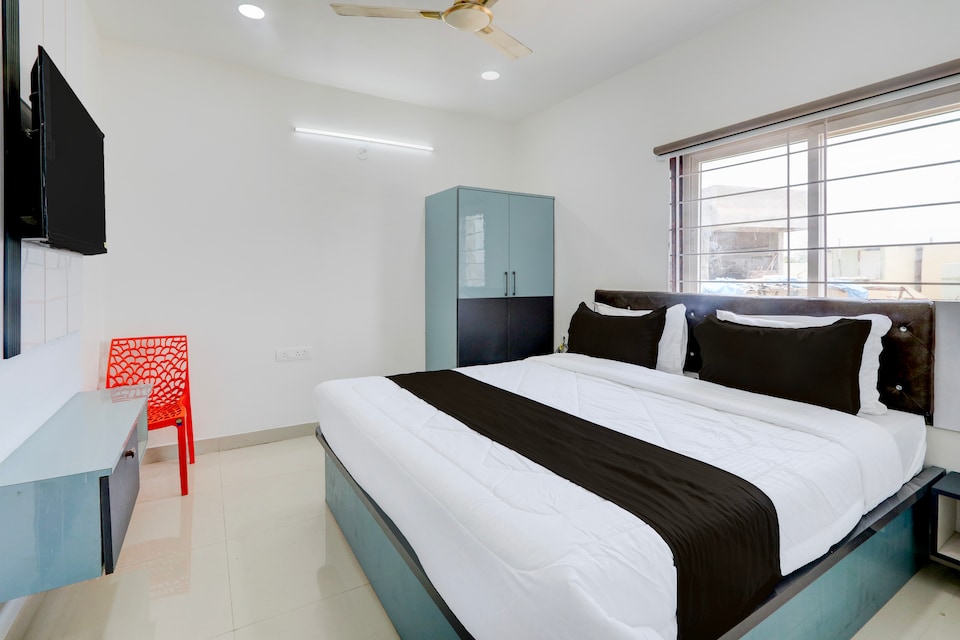 Super Hotel O Viraj Luxury Stay, Nakkalagutta Hanamkonda Warangal, Warangal