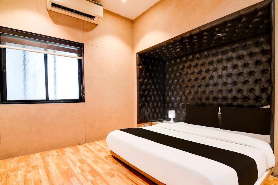 Hotel O VIP Road, VIP Road Kolkata, Kolkata