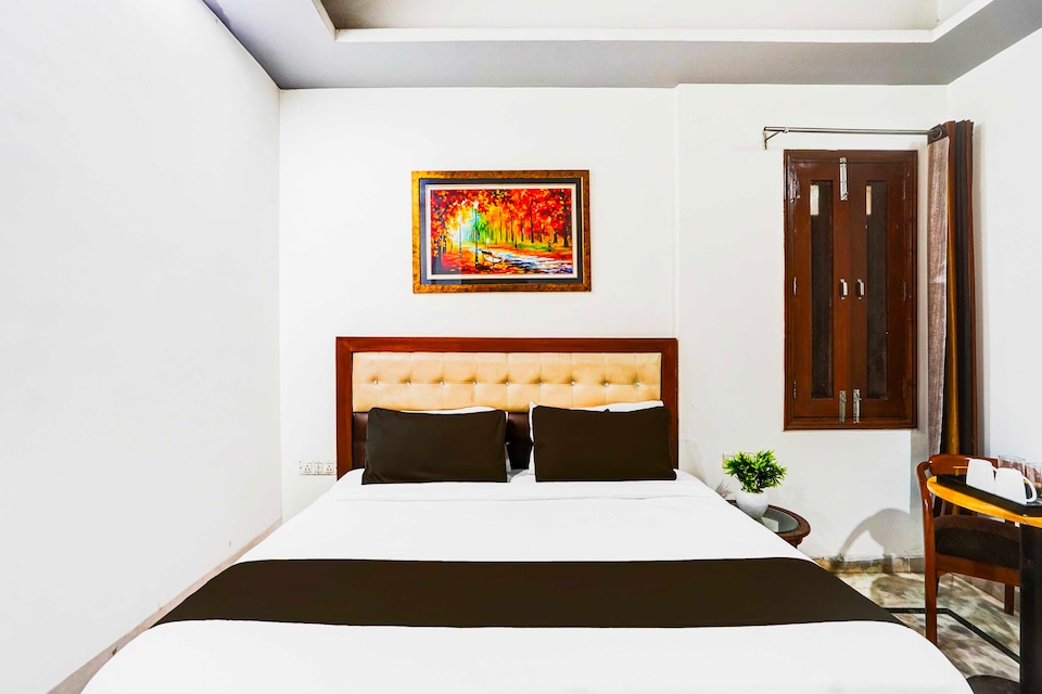 Super Hotel O Sector 110 Noida, Noida Expressway SEZ, Noida