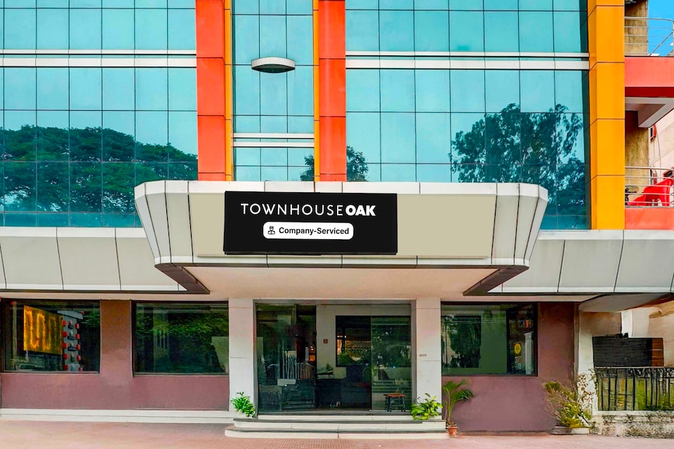 [Day Stay - 12 Hrs Slot : 8 AM to 8 PM] Collection O City Bus Station Mysuru, Mysore City Center, Mysore