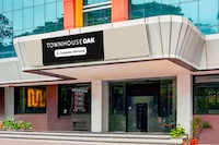 [Day Stay - 12 Hrs Slot : 8 AM to 8 PM] Collection O City Bus Station Mysuru