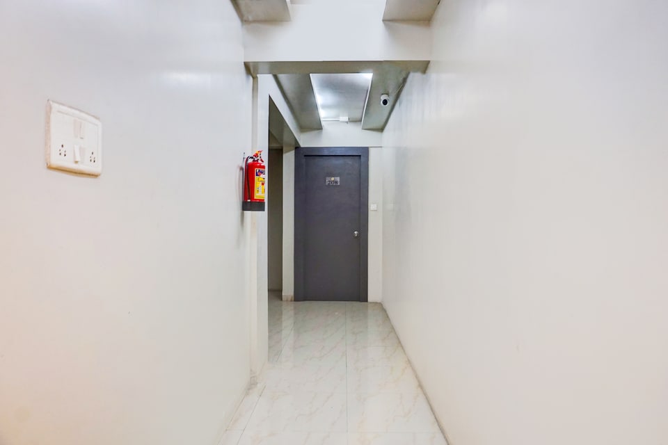 Townhouse Oak Gravity Inn, Baner Pune, Pune