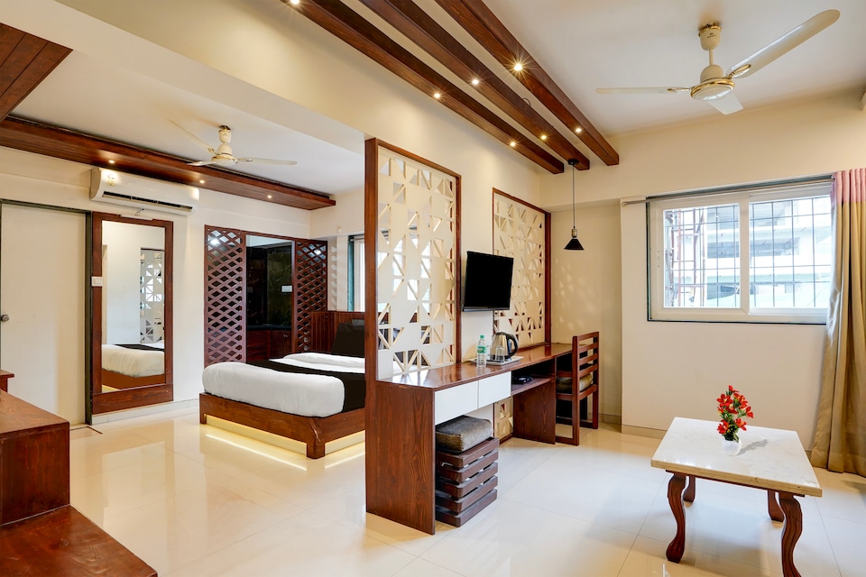 Townhouse Oak Gravity Inn, Baner Pune, Pune