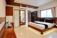 Townhouse Oak Gravity Inn