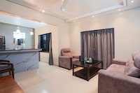 Townhouse Oak Gravity Inn