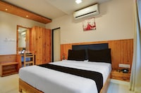 Super Townhouse Oak Gravity Inn