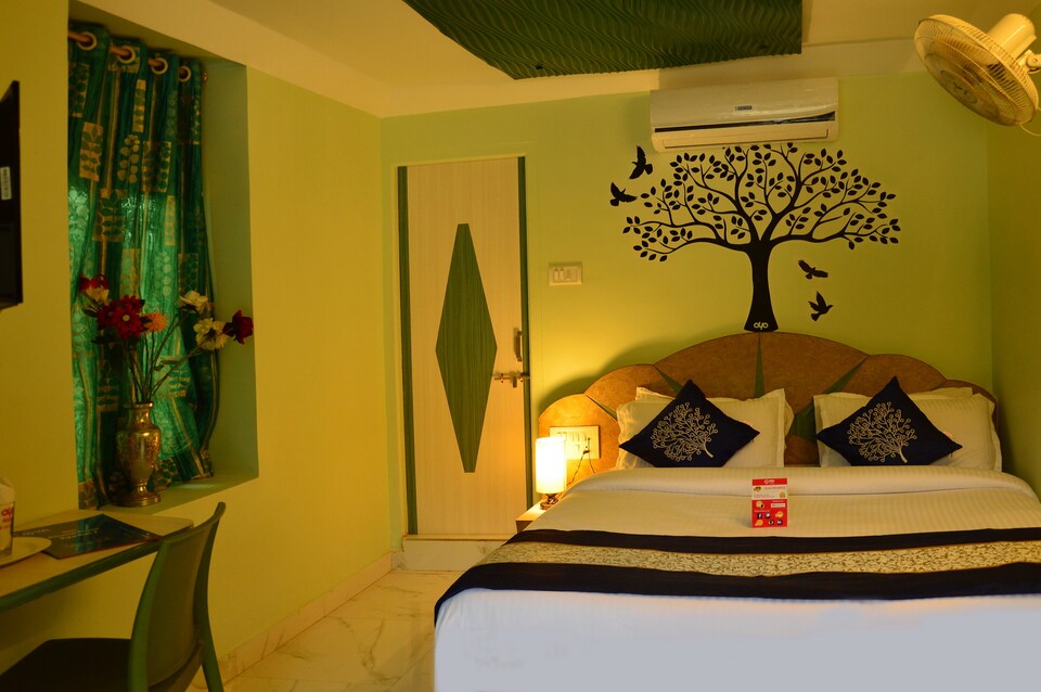 OYO 2264 near Nakki Lake, Mount Abu, माउंट-आबू