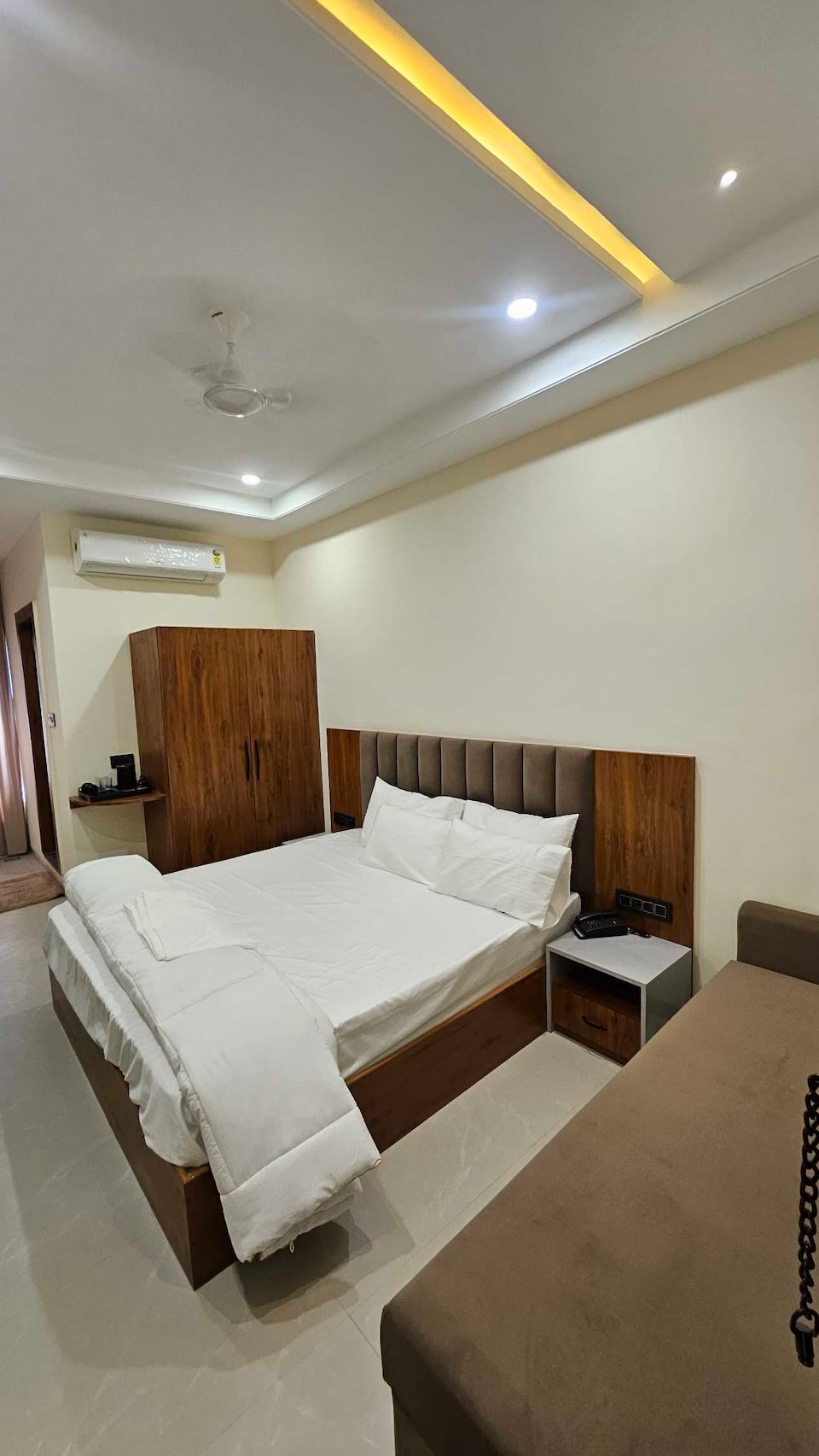 Townhouse Cosmos Mall Ujjain Formerly Ashok Sadhna, Mahakal Temple, Ujjain