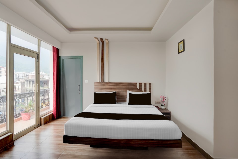 Super Collection O Vaishno Devi Temple Formerly Hotel The Leaf, Katra cluster, Katra