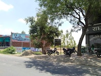 SPOT ON Radha Family Restaurant & Hotel