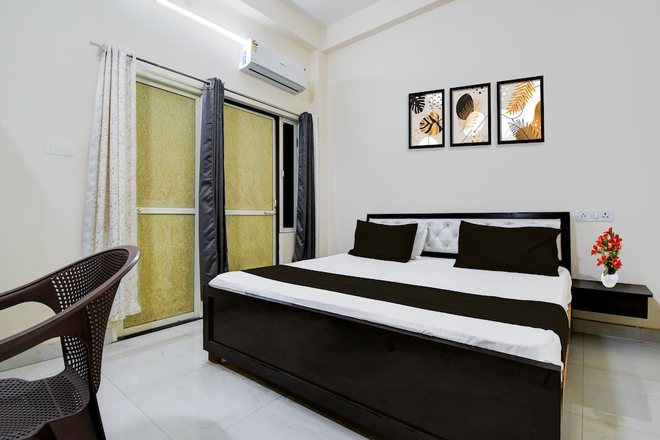 Super Collection O Mohansarai Bus Terminal Formerly Hotel Dakshit In, Lanka, Varanasi