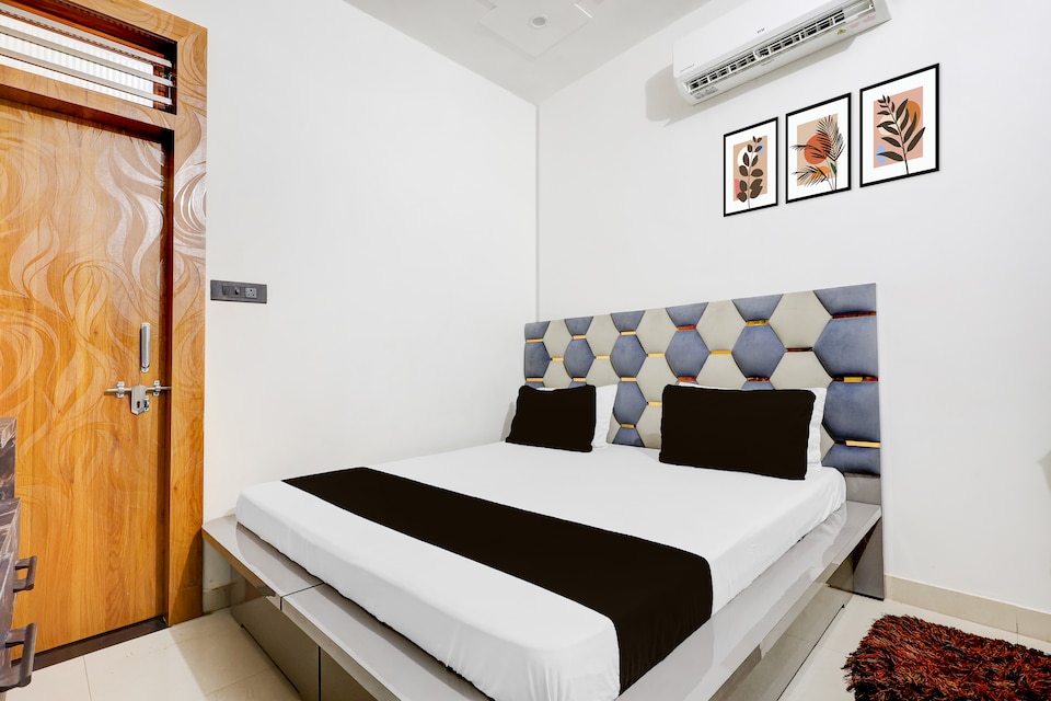 SPOT ON Dev Hotel And Guest House , Bhiwani, Bhiwani