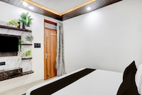 SPOT ON Dev Hotel And Guest House 