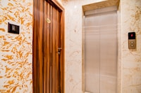 Townhouse Oak Sealdah Railway Station Near Creek Row