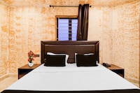 Townhouse Oak Sealdah Railway Station Formerly Creek Row