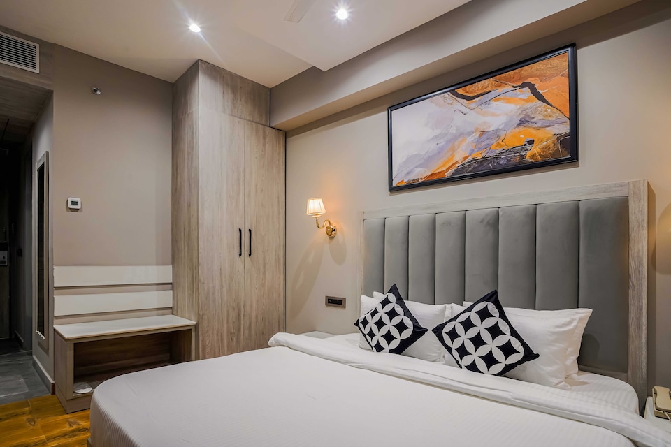 Palette Hotel Chandigarh Mohali, Kharar, Kharar